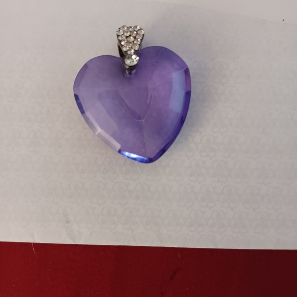Pendant - Picture 1 of 1
